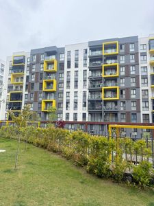 Mertcan'dan İskanlı Havuzlu Güvenlikli Lüks Sitede Ara Kat 2+1
