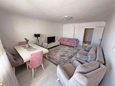 Şafaktepe Mahallesinde Full Yapılı 3 Balkonlu 3+1 Satılık Daire