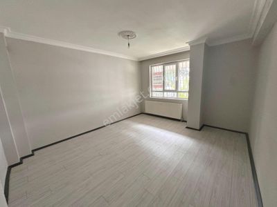 Şahintepe Mahallesi Sağlık Ocağı Yakını Ön Cephe Balkonlu 3+1 Kiralık Daire