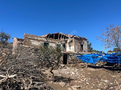Bergama Rahmanlar Mh 830 M2 2 Kat İmarlı Satılık Arsa