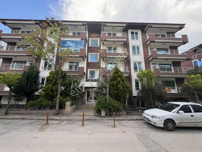 Sağlam Emlaktan Uydukent Selçukluda Kiralık Afjetli 4+1daire