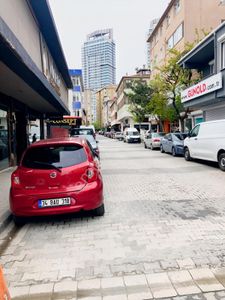 Ataşehir Libadiye Caddesine Ve Emar Avm Yakın Dükkan Kiralık
