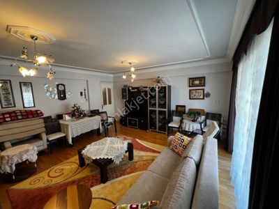Turyap'tan Gaziemir Atıfbey Mh. 3+1 Satılık Geniş Daire