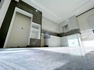 Nazbayrağa Yakın Cadde Üstü Yüksek Kredili 3+1 Satılık Daireler
