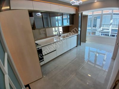 Mç Emlak'tan Akşemsettin Mahallesin'de 3+1 Satılık Daire