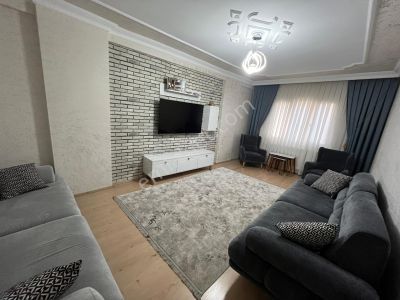 Turgutlu Yiğitler Mahallesinde 125 M2 Çift Balkonlu 11 Yıllık Ara Kat Dairemiz Satılıktır.