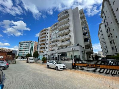 İzmir Bayraklı Adalet Mahallesi Bulvar Yakını Kiralık Daire!
