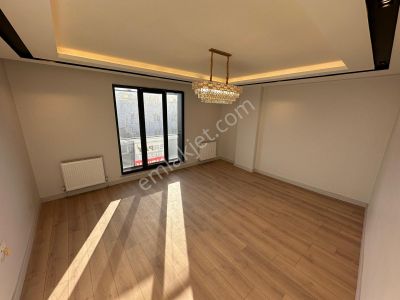 Projemax Dan Sultangazi İsmet Paşa Mahallesinde 3+1 120 M2 4.kat Daire