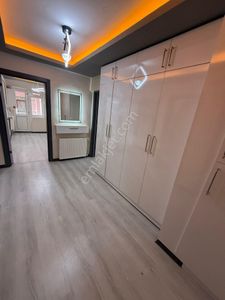 Bilgen Vatan'dan Aşıkpaşa Cadde Yakını Balkonlu Megalüks Yapılı Masrafsız Bakımlı Satılık 3+1