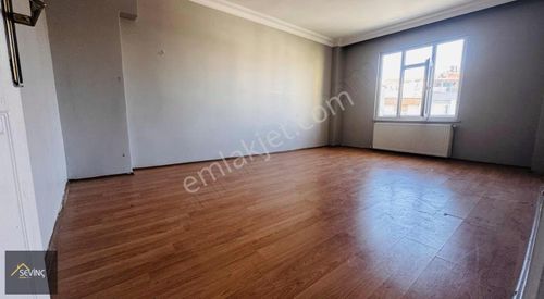 Sevinç Emlak ' Tan Kiralık Çift Balkonlu Daire