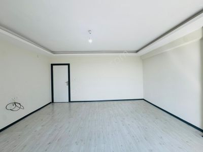 Merpa Emlak'tan Kapaklı'da Site İçerisinde/ Kiralık Öncephe 2+1