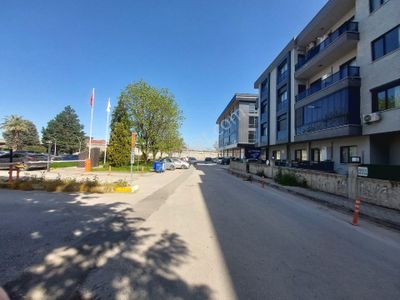 Çiftlikköy Belediye Yanı 2+1 Kapalı Otoparklı Satılık Daire