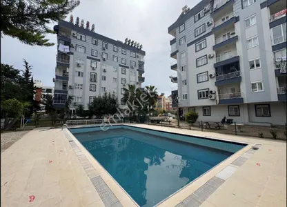 Kızıltoprak Yaşam Hastane Karşısı Havuzlu Site İçi Katta Fırsat 2+1