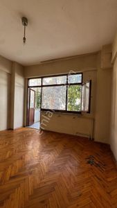 Satılık Ana Cadde Üstü Giriş Kat 2+1 Daire