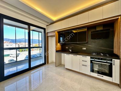 ⭐ay Emlaktan⭐akçay Altınkum'da Denize 100 Mt Ön Cephe Arakat Kapalı Balkonlu Satılık 2+1 Lüx Daire