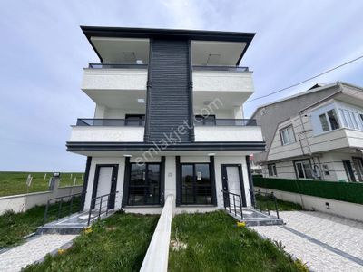 Merkezi Konumda, Önü Kapanmaz, Balkon Mutfaklı 4+1 Geniş Villa!