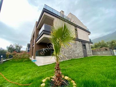 ꧁ay Emlaktan꧂altınoluk'ta Full Kredili Takasa Açık Taksitli Ödeme Seçenekli Satılık 3+1 Lüx Villa