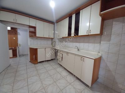 Andiçen Mah 3+1 Ön Cephe Geniş Boyalı Bakımlı