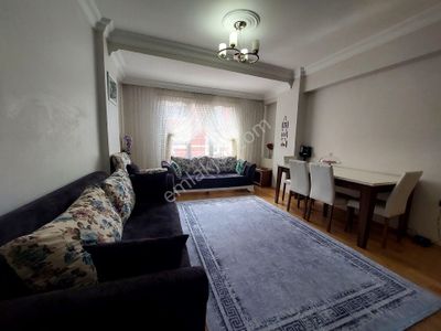 Gaziosmanpaşa Küçükköy Yeni Mah Acil Satılık 3.kat 2+1 100