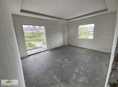 Çiğli Harmandalı'nda Satılık 2+1 Sıfır Daireler Kapalı Mutfak