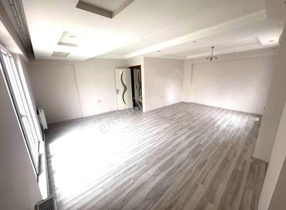Mehmet Akif Ersoy Mahallesinde Yüksek Zemin Kar 2+1/120 M2 Daire