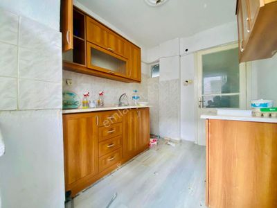 ꧁ay Emlaktan꧁akçay Merkezde Ön Cephe Denize 100 Metre Kiralık 2+1 Daire
