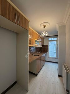 Esenyurt Kıraç Necip Fazıl Kısakürek Mahallesi 2+1 1.kat Kiralık Boş Daire Arka Cephe Balkonlu
