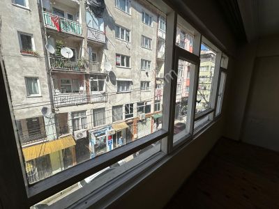 Altıparmak Hocahasan'da | Ara Kat Balkonlu Geniş 2+1 Kiralık