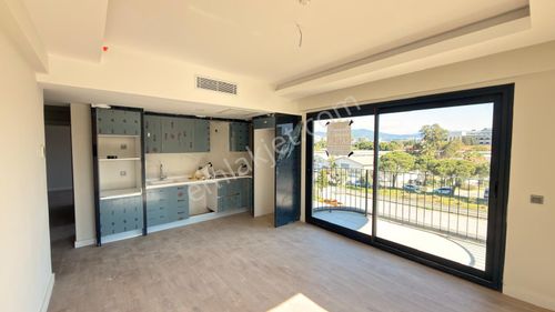 Bornova Yaşar Üniversitenin Yakını Yeni Lüks Satılık Daire