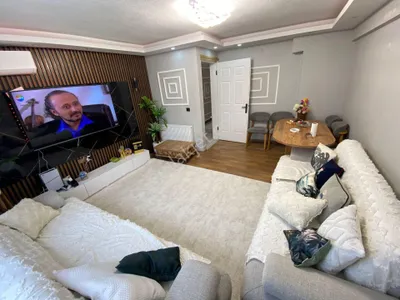 Acill Buca Atatürk Mah.de 2+1 85m2 Dgazlı Ayrı Mutfak Full Bakımlı Satılık Daire