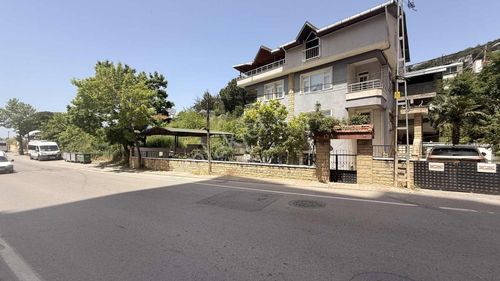 Kiralık 7+2 Villa, Sadece Kurumsal Firmalara, Minibüs Yolunda