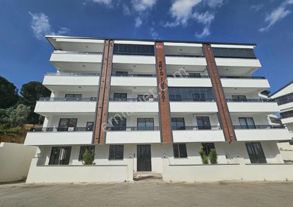 Ay Emlak'tan Denize 250 Metre Yeni Bina 2+1 Yerden Istmalı Daire