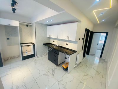 Furkan Emlaktan Çiftlik Mah 2+1 1.kat 100m2 İçi Full Yapılı Balkonlu Fırsat Daire