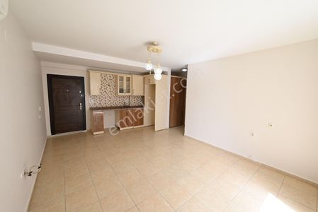 Üstünkent Gayrimenkul'den Çiftlikköy Kampüs Yanı Batı Cepheli Kiralık 1+1