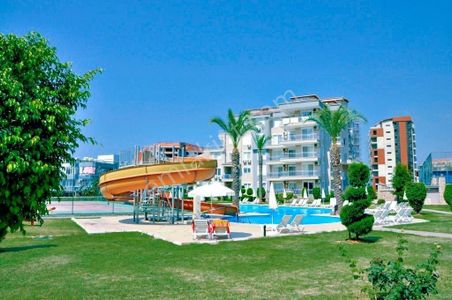 Alanya'da Lüks Site İçerisinde 1+1 Satılık Modern Daire
