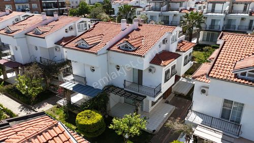 Davutlar Dılek Termal Vıllaları Sıtesı’nde Satılık 4+1 Trıpleks Vılla