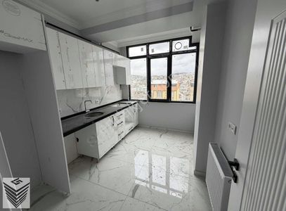 2+1 Arakat..asansörlü..ana Cadde Üzeri..90 M2..kat 3.......