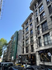 Erkutun'dan Nişantaşı Amerikan Hastanesi Yanında, Asansörlü, 85 M2 Kiralık İş Yeri