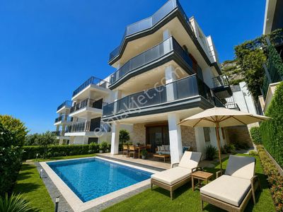 Tüm Katlardan Kuşadası Manzarasına Sahip Beylerbeyi Premium