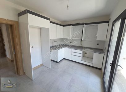 Güven Emlak'tan Çöşnük Toki'de Harika Konumda 3+1 Kiralık Daire