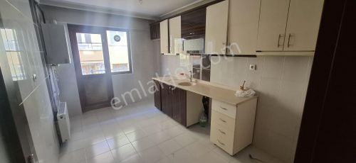 Altındağ - Karapürçek Mahallesinde Ön Cephe, Cadde Üzeri 3+1 Satılık Fırsat Dairesi !!!