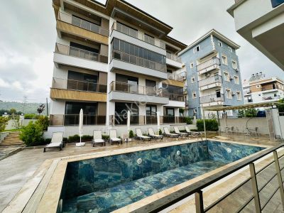 V. Aydoğmuş Mah. 1+1 Katta Havuzlu Kiralık Işıl Işıl Daire