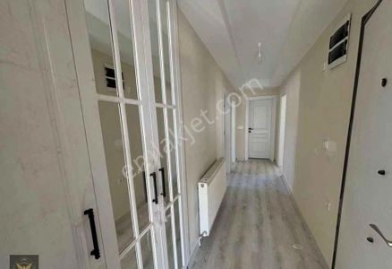 Esenyurt Güzelyurt Mahallesinde Metrobüse Komşu 3+1 Dairemiz