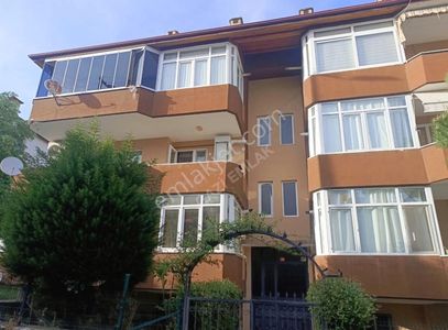 ""gazi Emlak""durukent Sitesi 3+1 Ygiriş 145m 3 Cephe 2006 Yapım