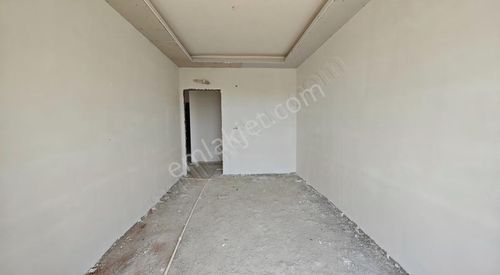 Pazarcı'da Ultra Lüks 3+1 Sıfır Daire, Havuzlu & Ebeveyn Banyolu