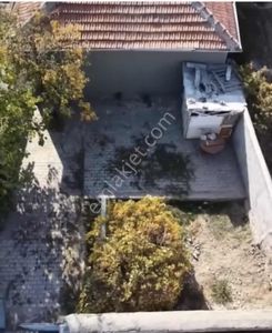 Yenidoğan'da Müstakil İçi Yapılı Satılık Ev