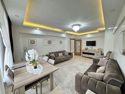Sivas A.r.s. Den Merkeze Yakın Bakımlı Lüks Satılık 3+1 Daire