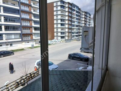 Cumhuriyet Mahallesi 2+1 Kısmi Eşyalı Daire