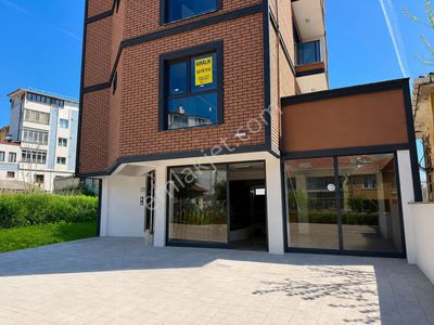 Derince Merkez De Kiracısı Hazır Yüksek Kira Getirili Satılık Dükkan
