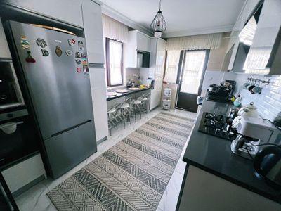 Burç Ve Pamuklar Sınırı Kızılcahamam Cadde Üstü Ful Yapılı 5+1